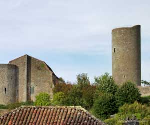 Châlus et son célèbre château de Châlus-Chabrol à visiter
