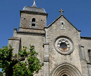 Portail de l'église de Brigueuil