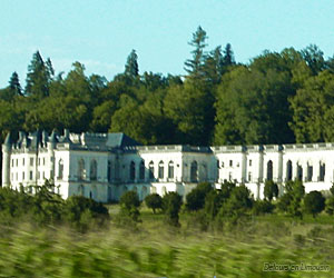 Façade du château de la Mercerie