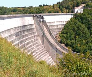 Le barrage de Bort-les-Orgues