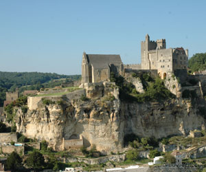 Château de Beynac et falaise calcaire