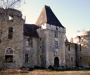 Façade du château de Laxion