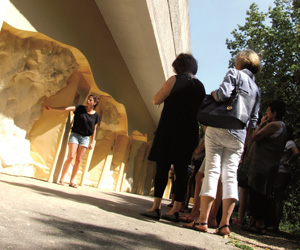 Visite au centre d'interprétation du Roc-aux-sorciers