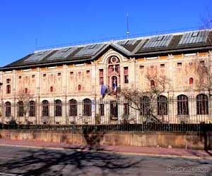 Le musée depuis le champ de foire