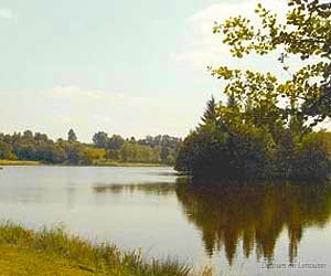 Au bord du Lac d'Arfeuille