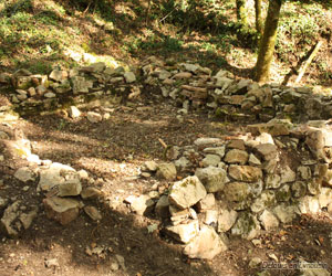 Base des murs d'une salle thermale